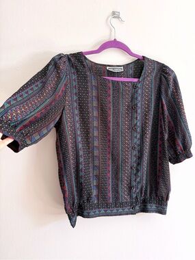 Multicolored Geometric Asymmetrical Button Closure Top Blouse with Half Sleeves